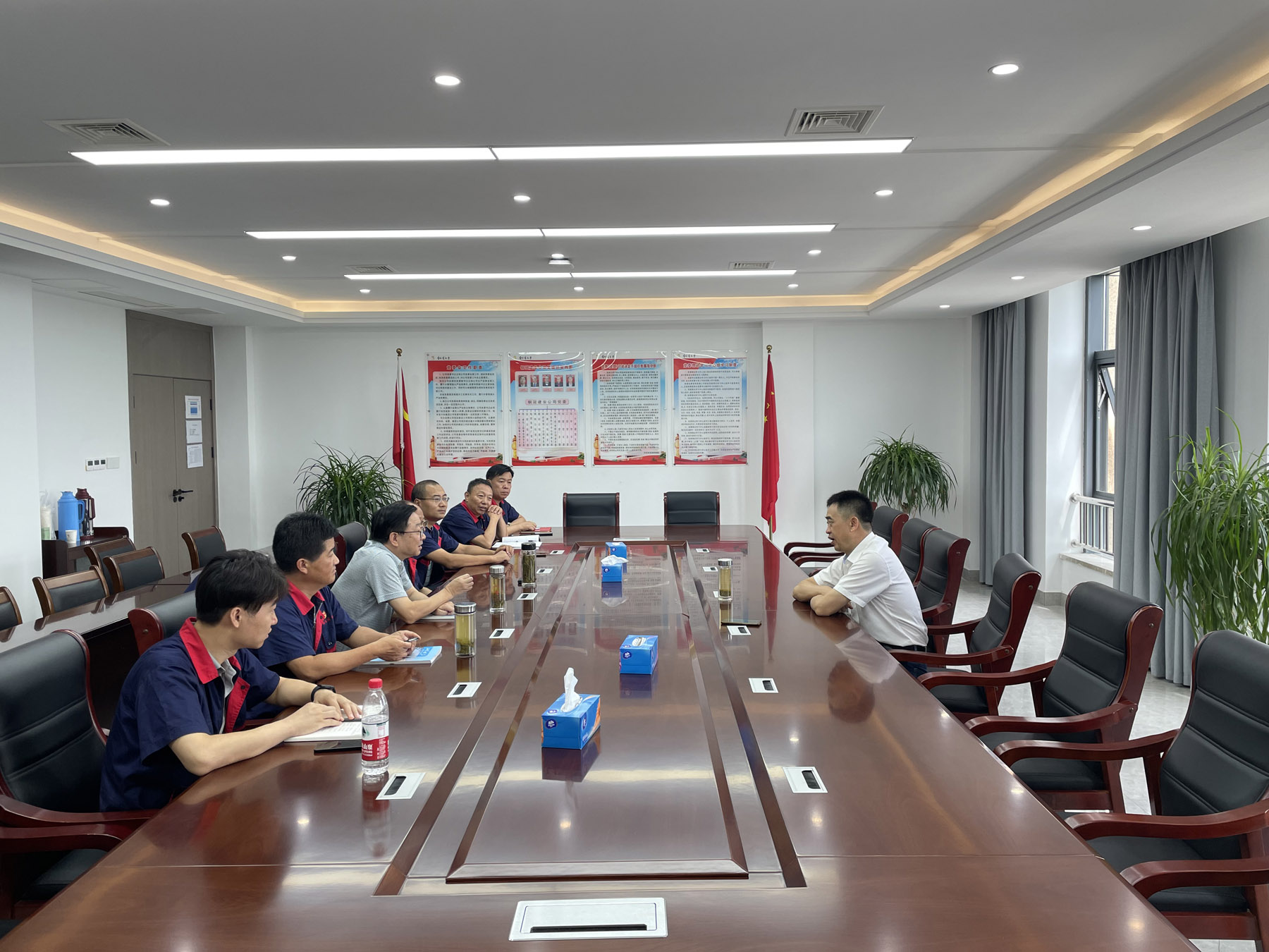 集團公司黨委委員、總工程師周俊到公司調(diào)研 