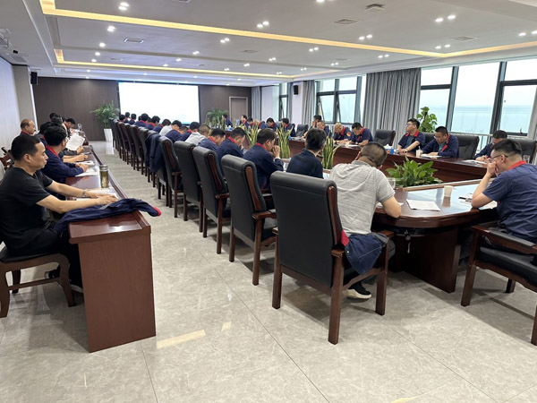 公司召開安全、環(huán)保、職業(yè)衛(wèi)生工作會(huì)議 